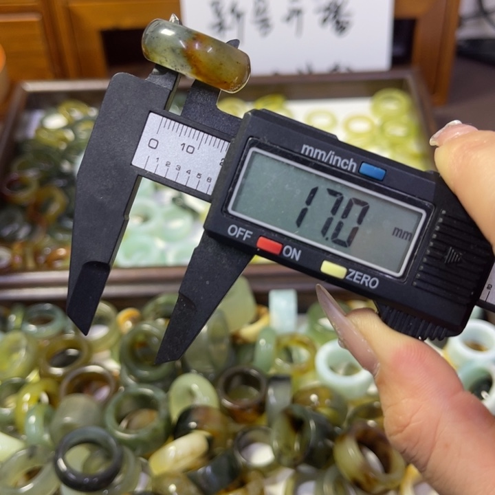 蛇纹石玉未镶嵌戒指89