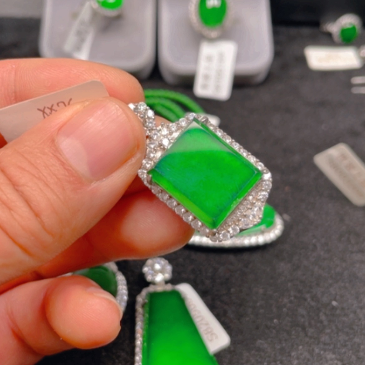 【闪购商品】翡翠颈饰银S925镶嵌吊坠