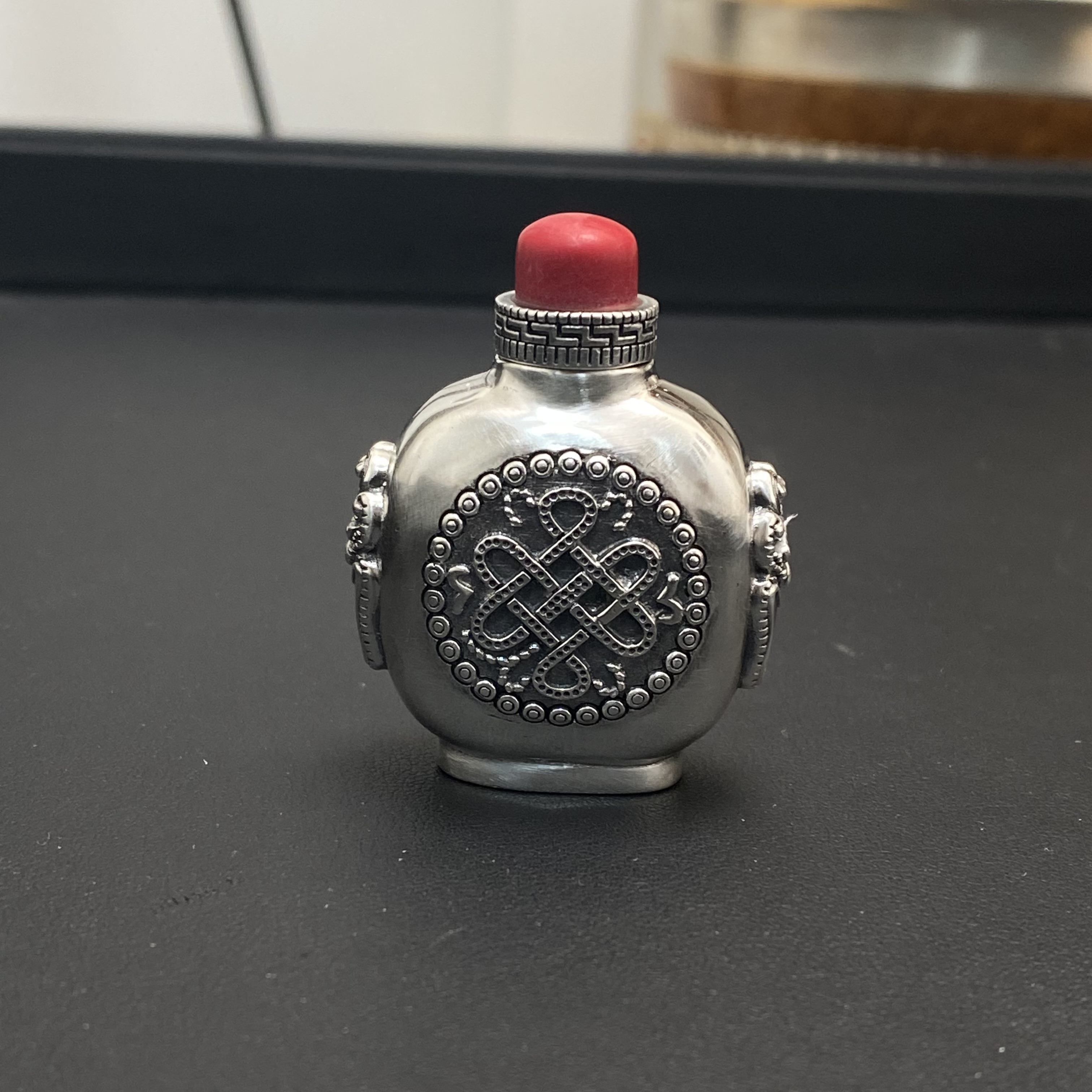 925银银制品 吉祥结民族风鼻烟壶 BYH00046