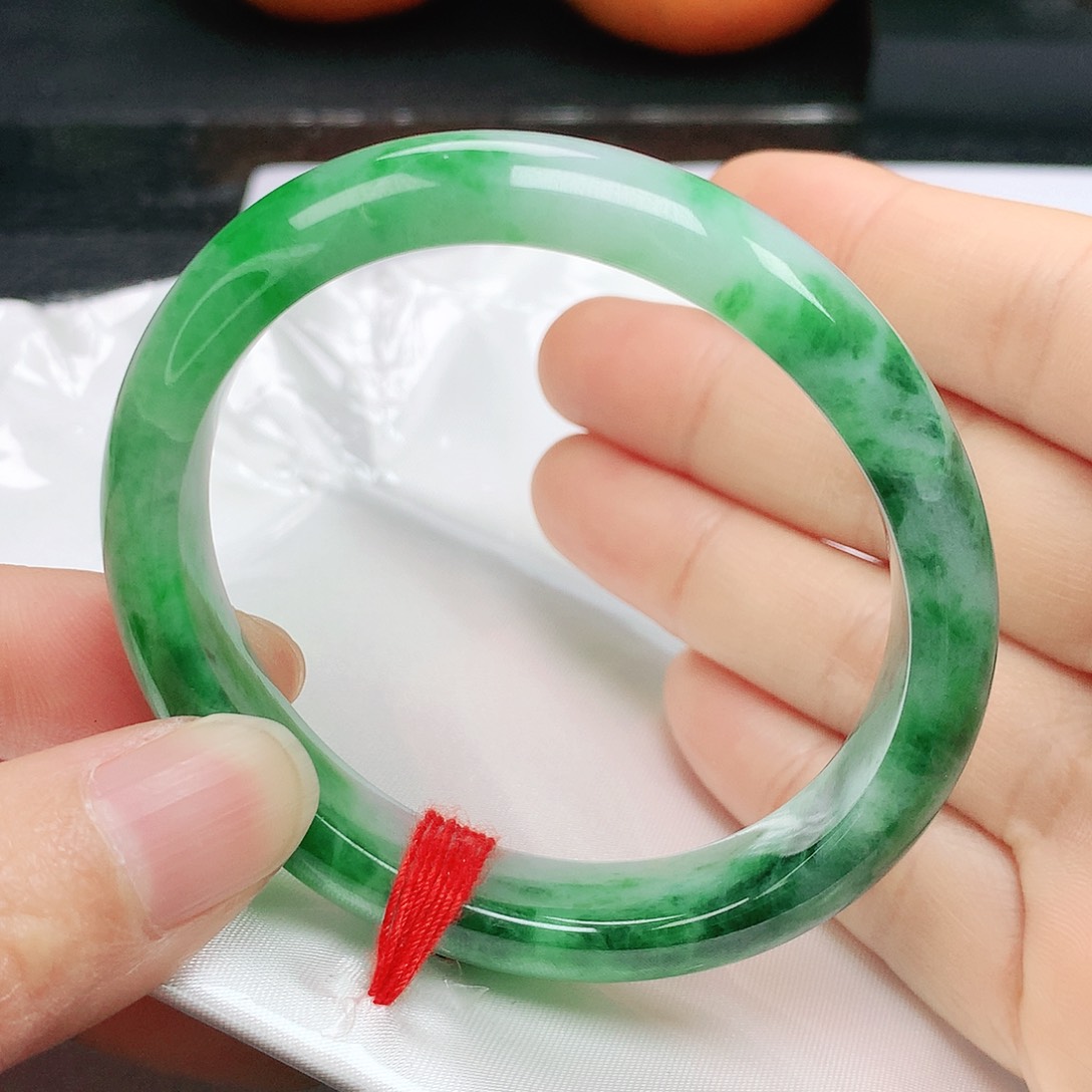 翡翠手镯（贵妃镯）未镶嵌5354