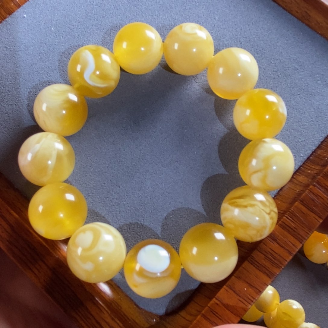 琥珀裸石未镶嵌16.8mm金白手串
