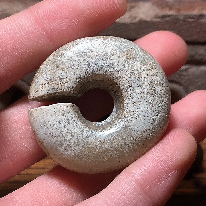 和田玉颈饰未镶嵌玉**风