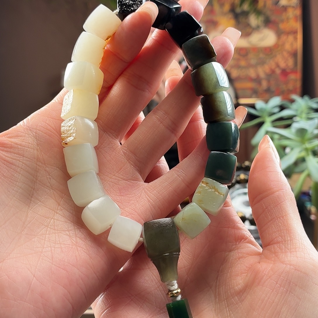 用***7和田玉未镶嵌把件戈壁手持