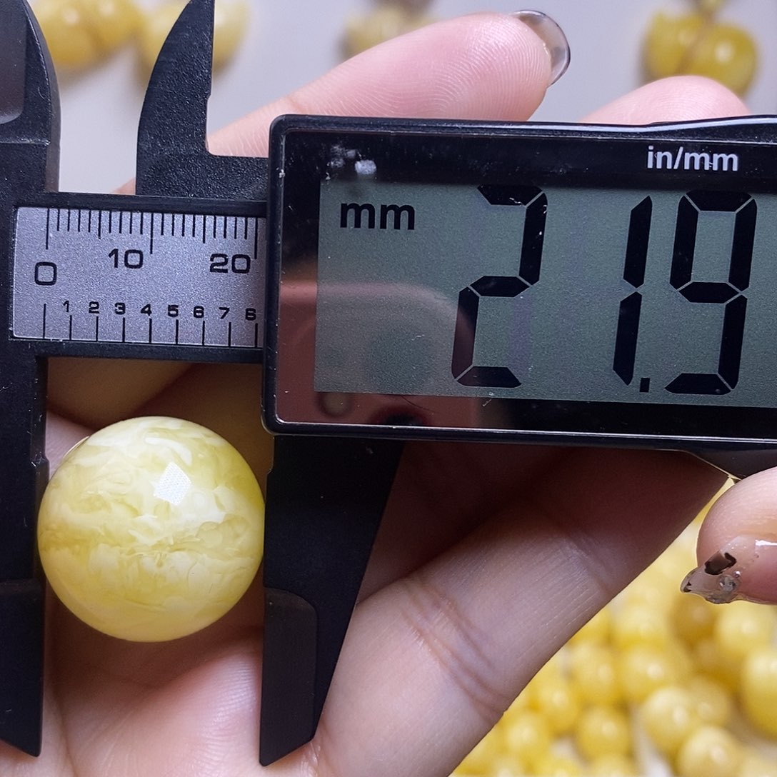 裸石琥珀未镶嵌蜜蜡圆珠