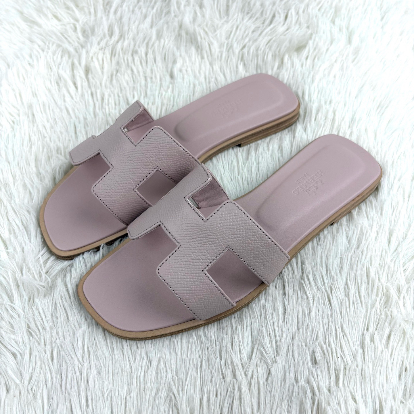 未使用 Hermes/爱马仕 Oran樱花粉H拖鞋36码原盒 咩