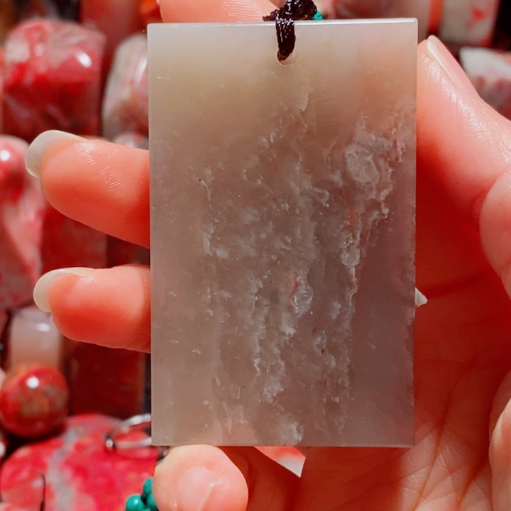 巴林鸡血石粉冻无事牌