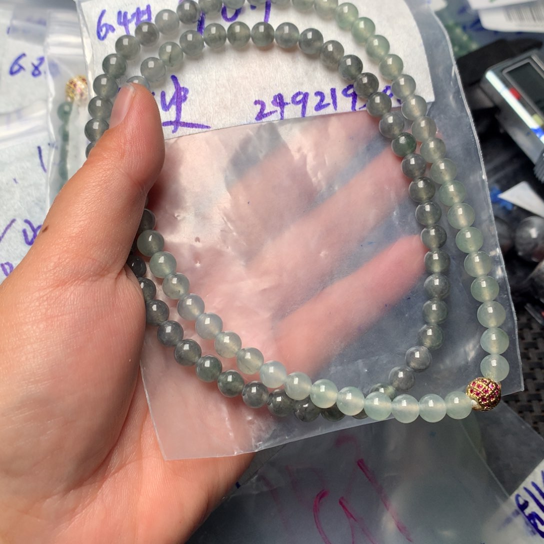 定制翡翠未镶嵌红*果