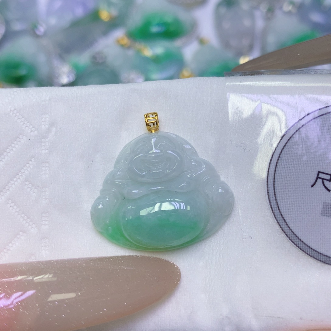 翡翠18K金镶嵌颈饰缅甸天然翡翠