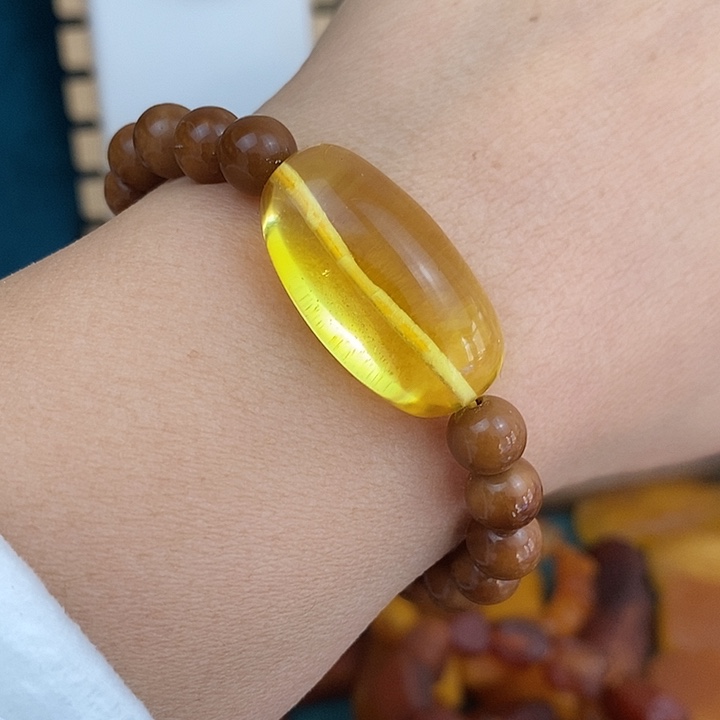 蜜蜡未镶嵌颈饰手牌