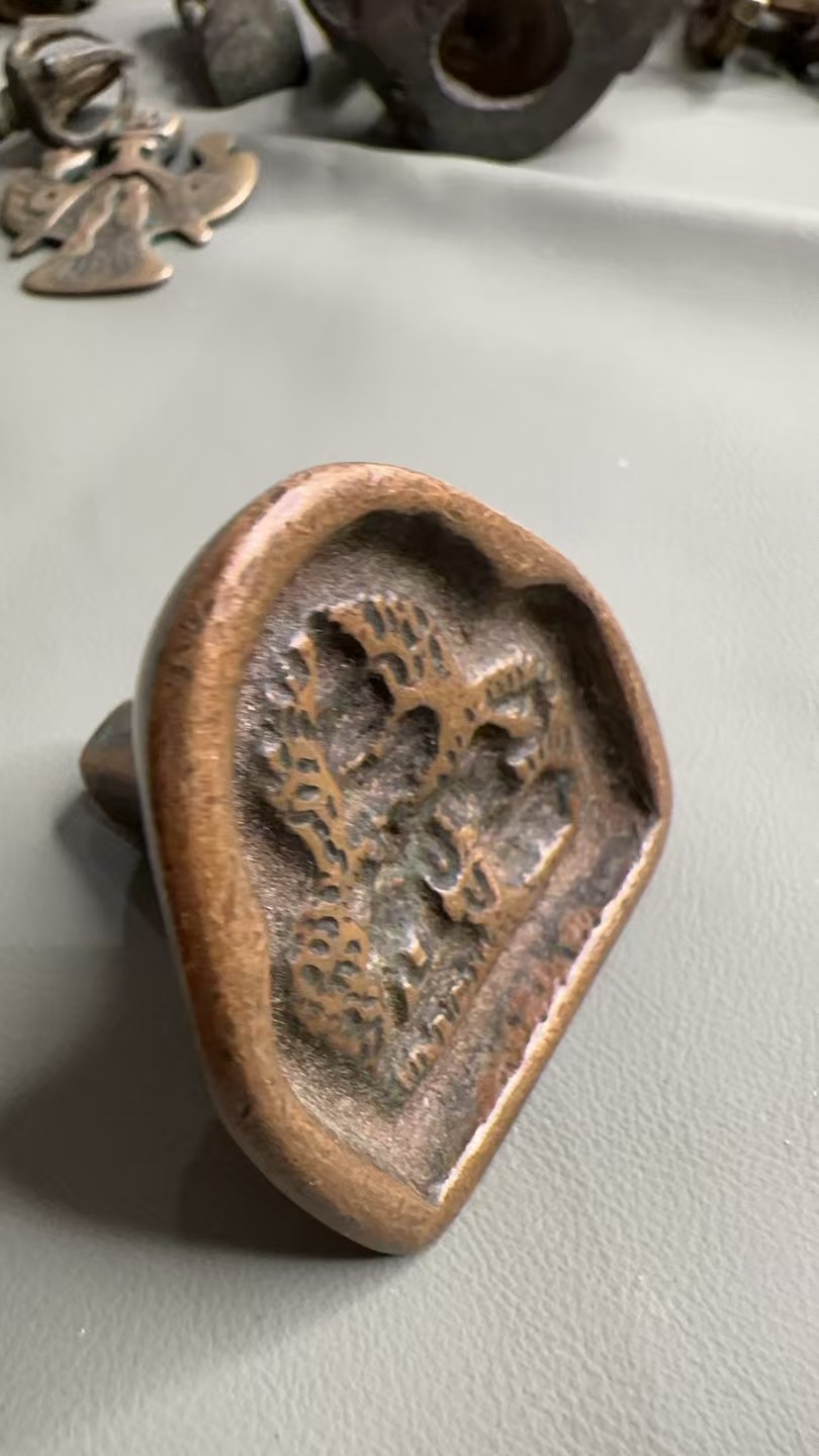 藏地密码，铜杂件