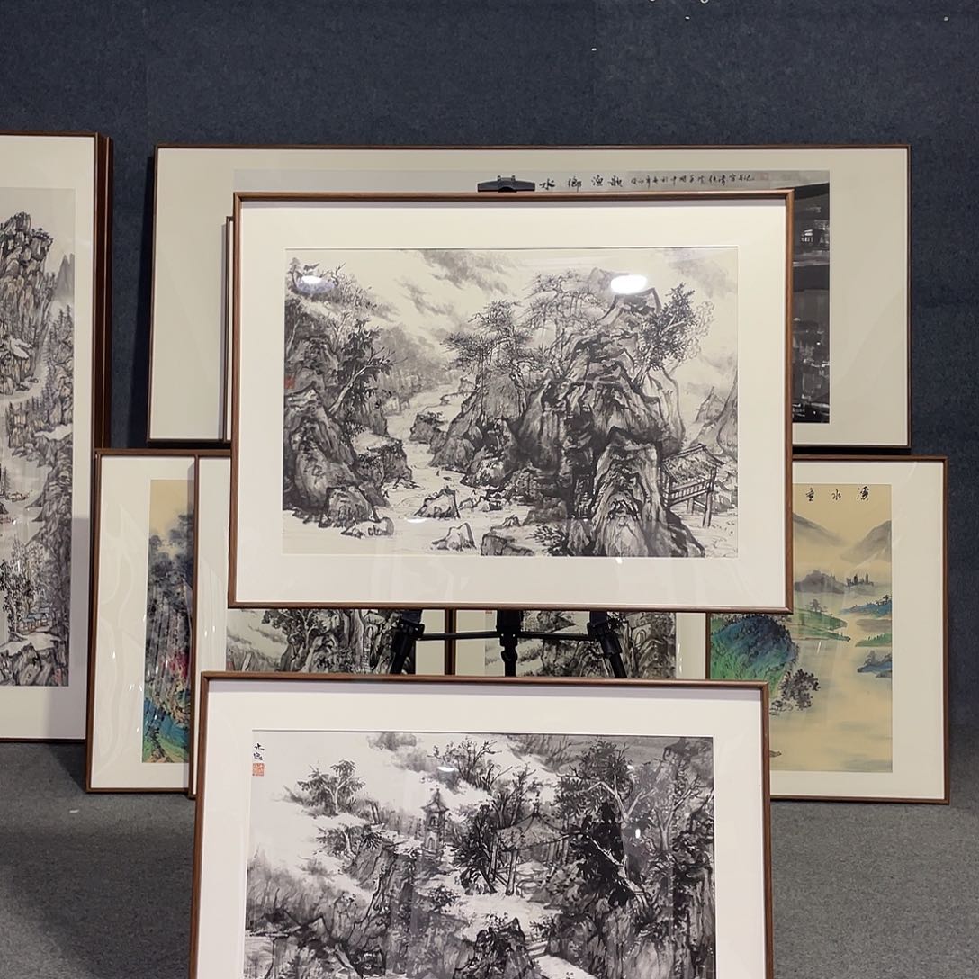 国画画**畔手绘画作品带框发货