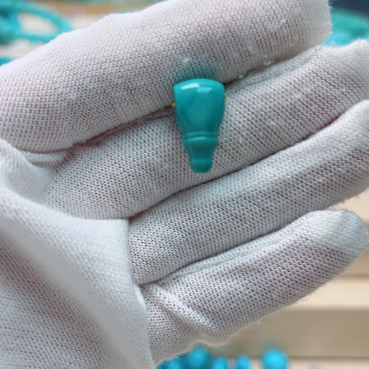 绿松石珠宝未镶嵌