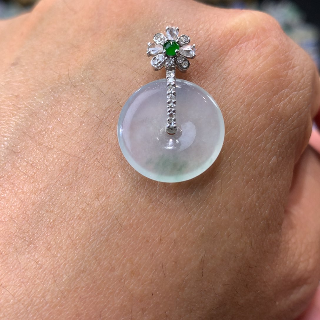 翡翠吊坠(不含链)18K金镶嵌