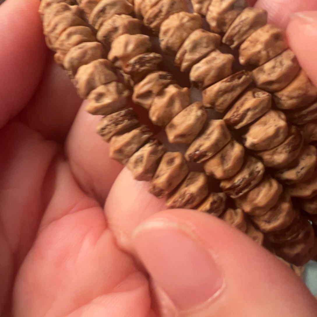 帅***⁶柏香籽/百香籽吊坠F932