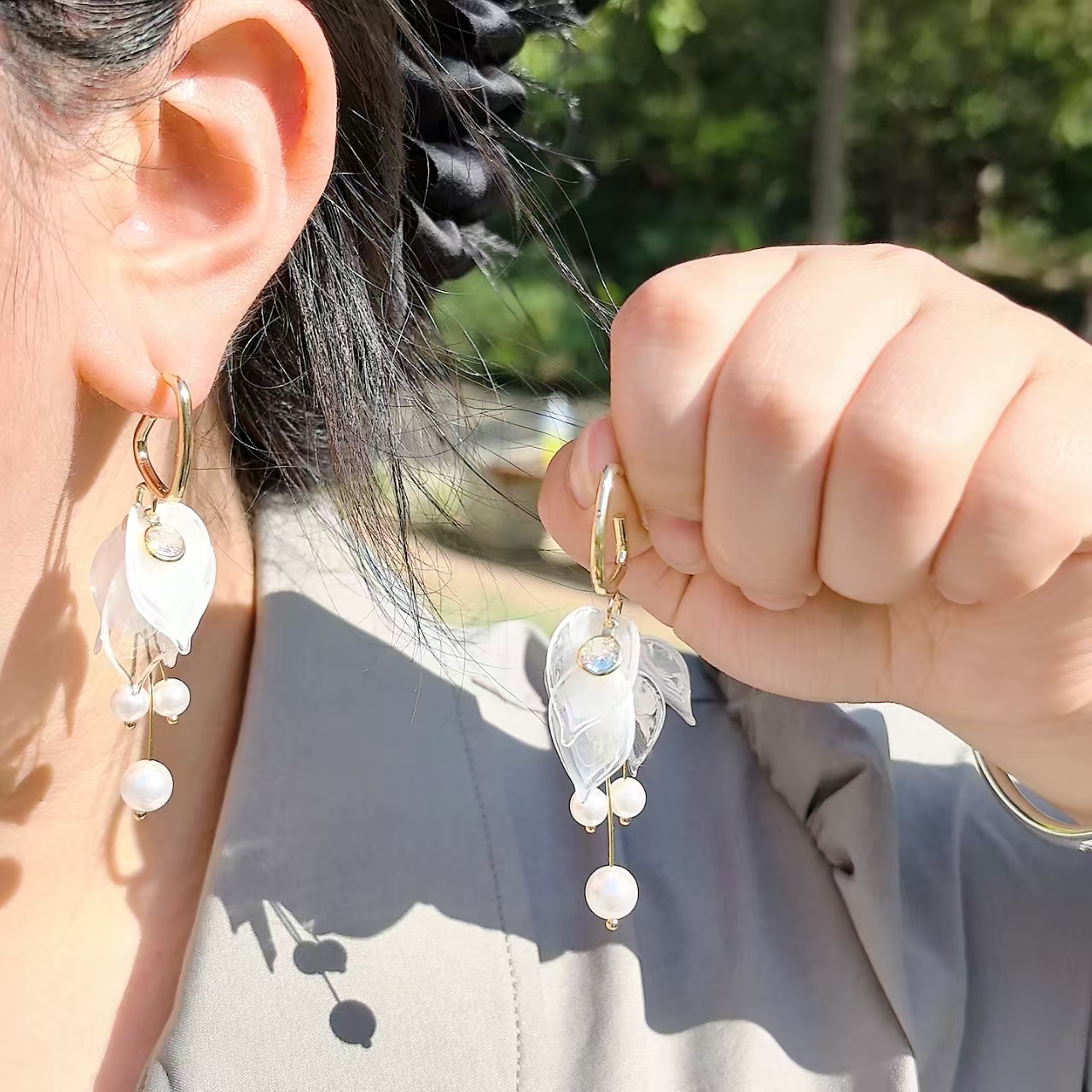 铜合金亚克力耳饰 超仙花瓣珍珠流苏耳环女夏新款轻奢高级感耳饰