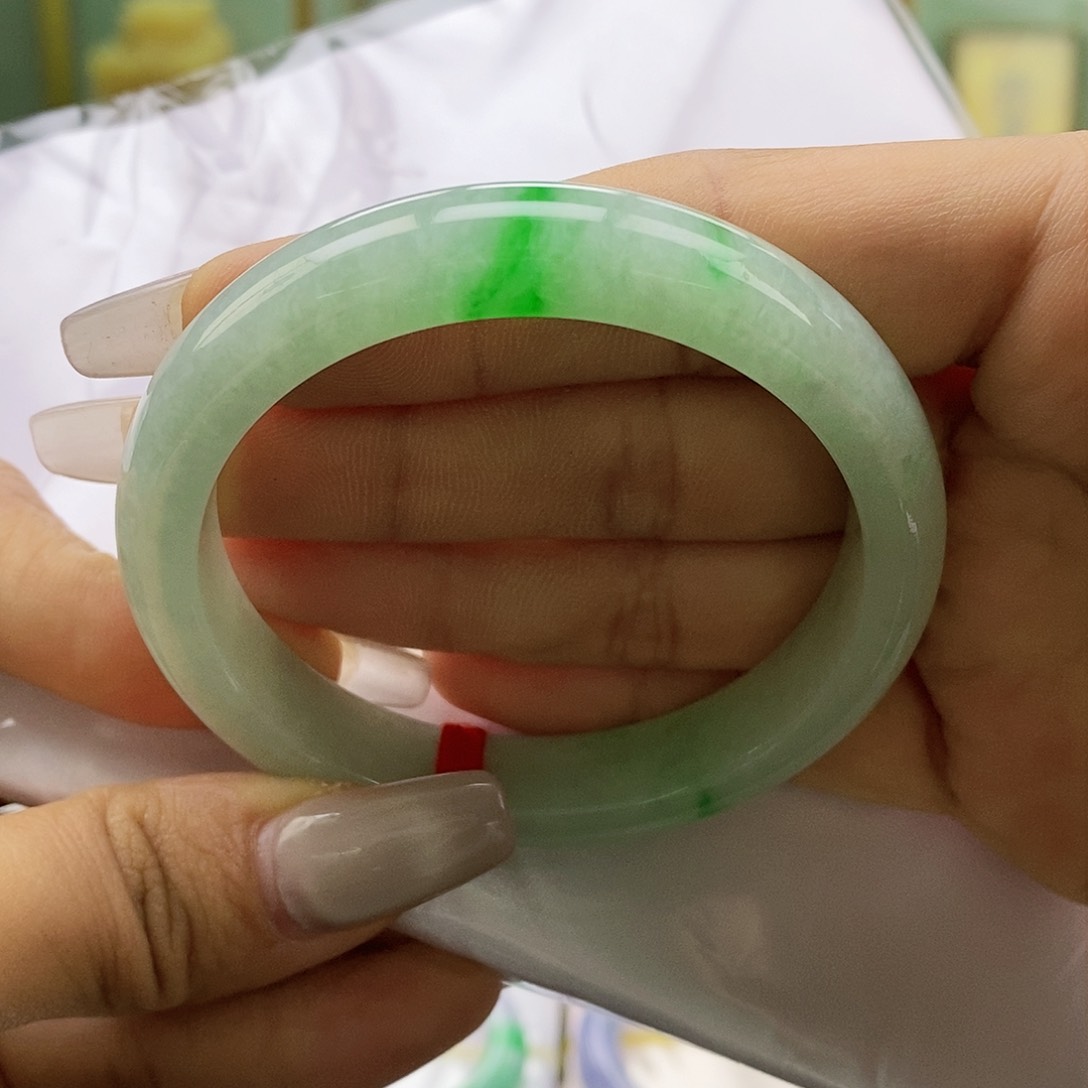 【闪购商品】未镶嵌手镯翡翠