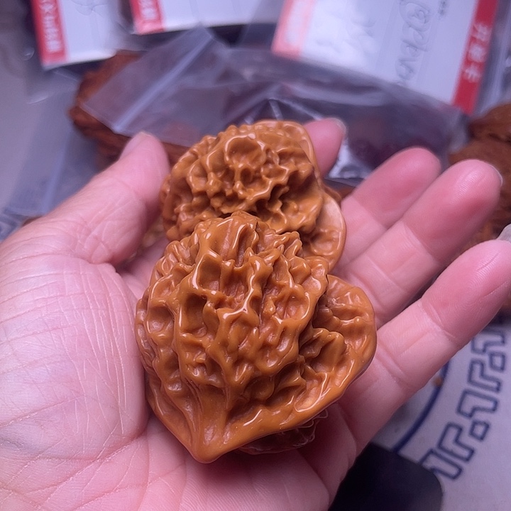 大***财文玩核桃吊坠帝王