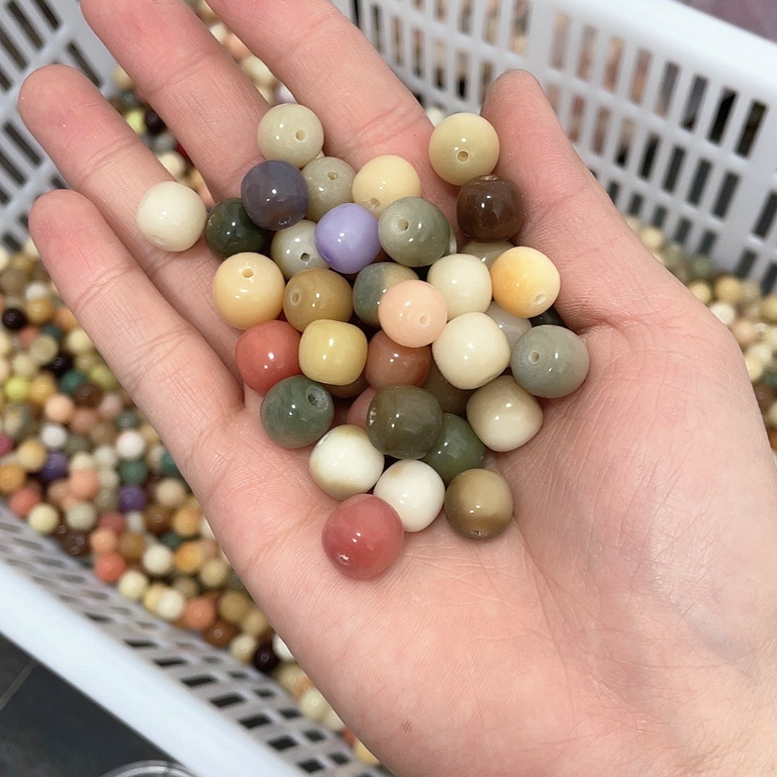 白玉菩提吊坠z10-12mm 260混大小不售后