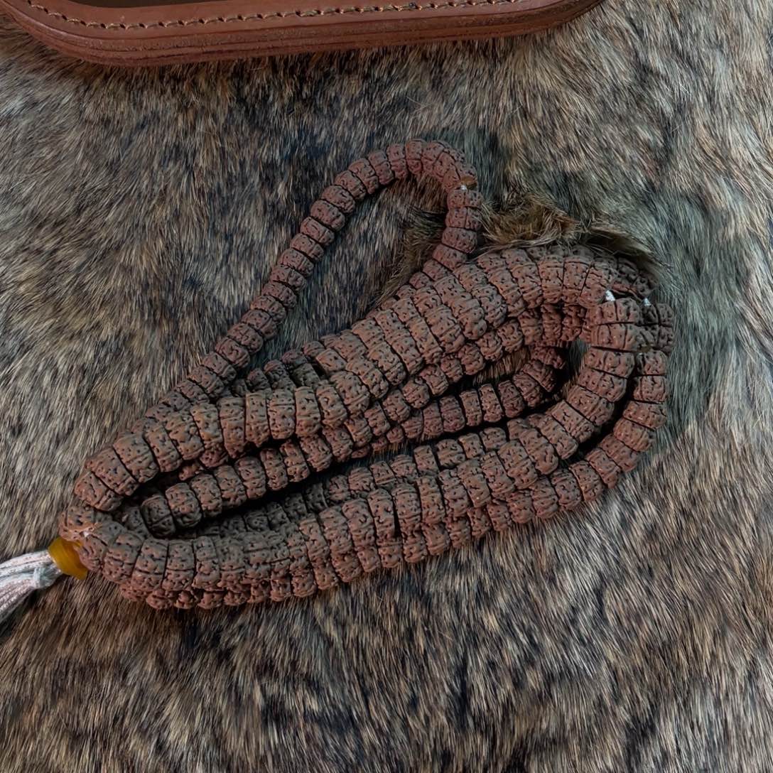 金刚菩提吊坠老树王大肠手持