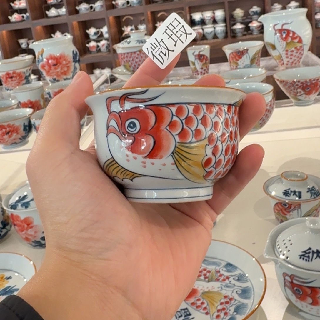 釉下手绘茶具微瑕