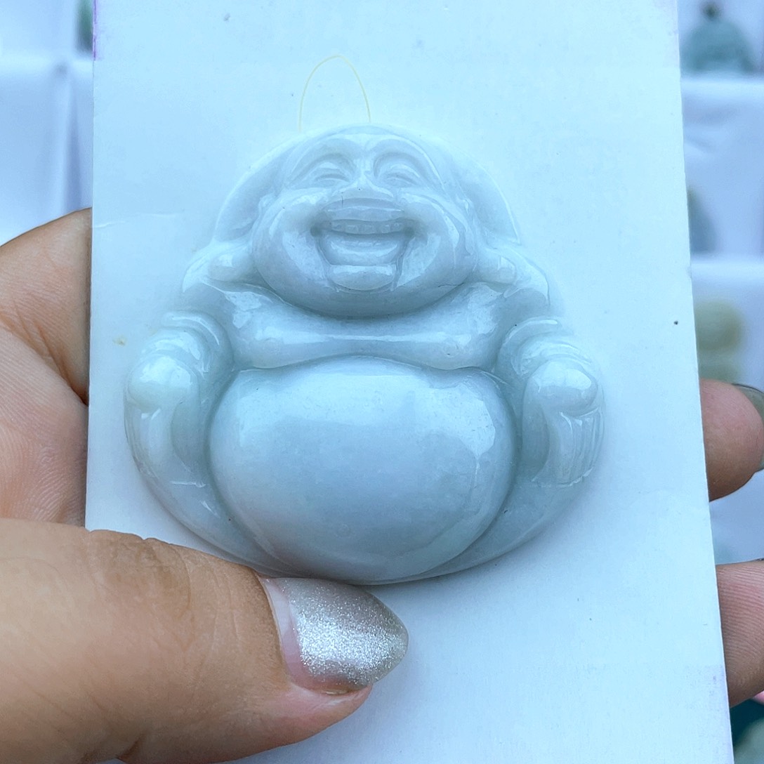 翡翠未镶嵌颈饰佛公