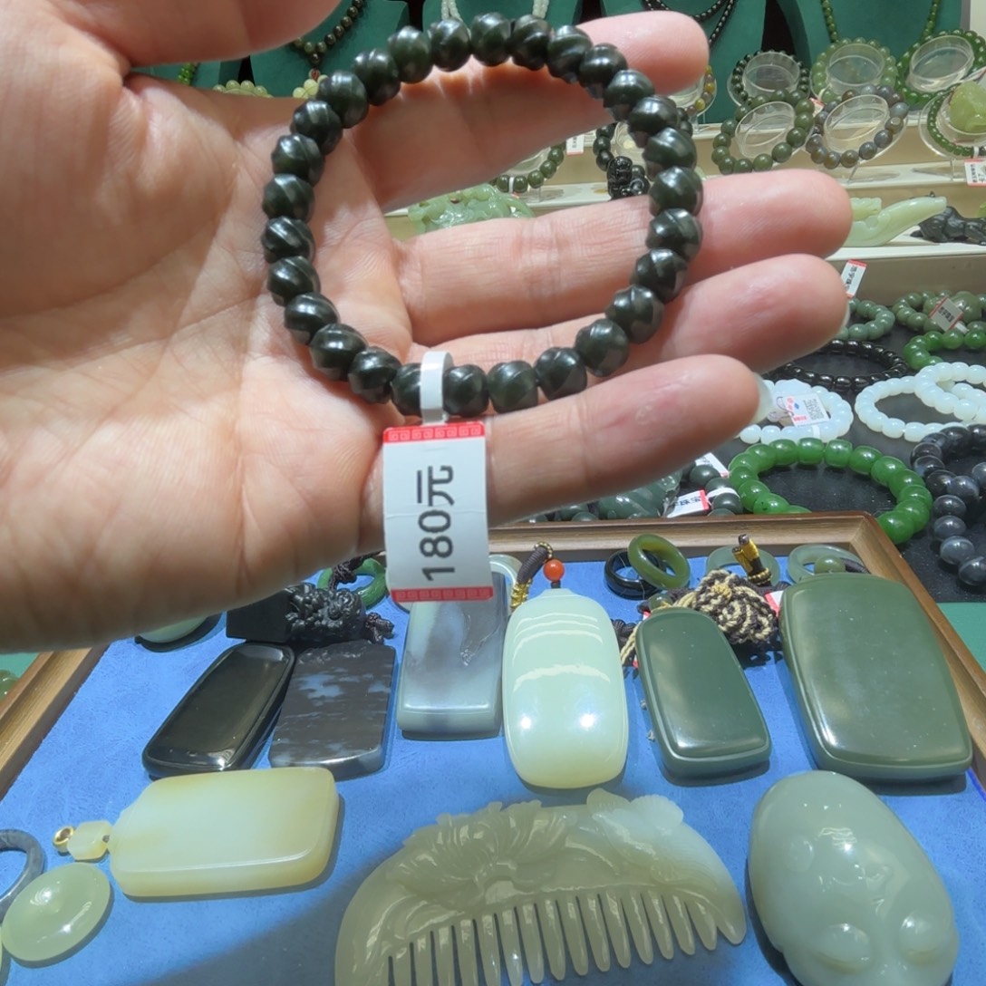 和田玉未镶嵌手链