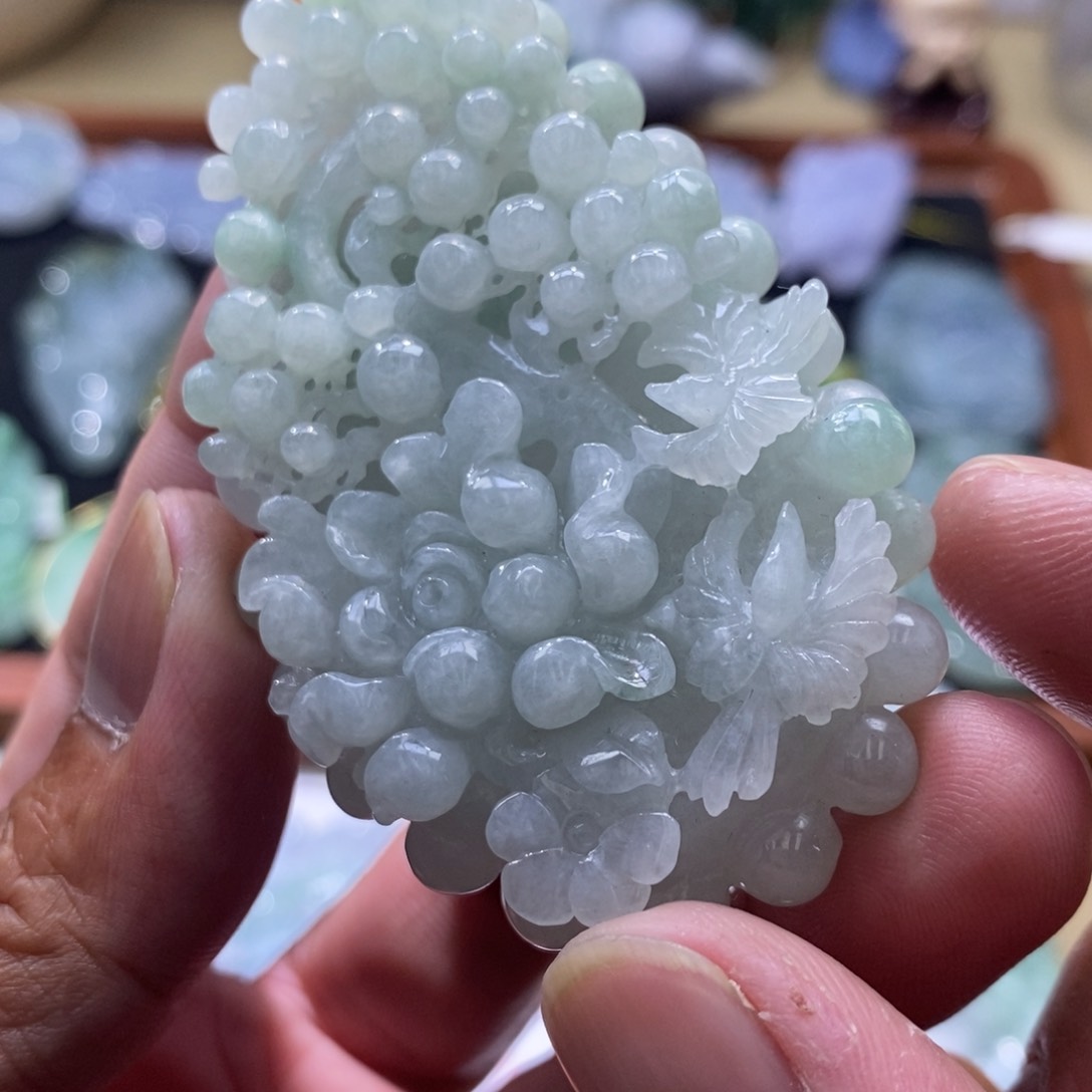 【闪购商品】翡翠未镶嵌颈饰111111111111