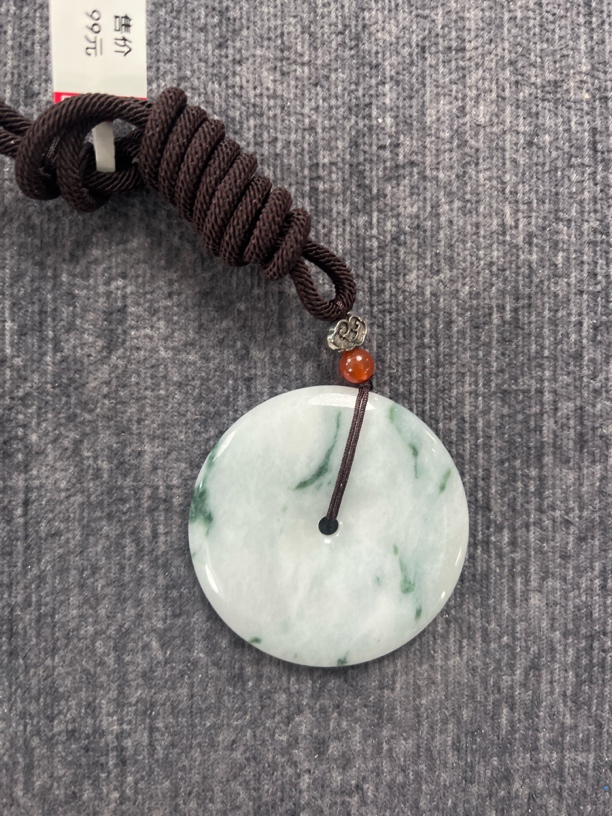 大师推荐精品翡翠平安扣吊坠多样性发其中一