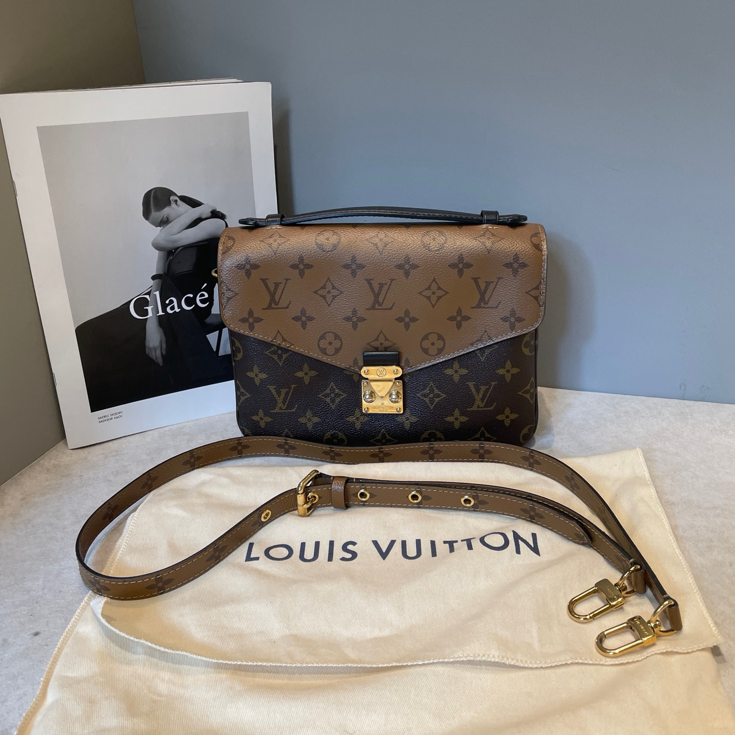 95新 LouisVuitton/路易威登 焦糖拼色邮差包 23*18