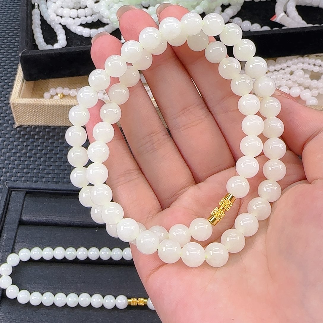 颈饰未镶嵌和田玉翠青卡8妈妈链