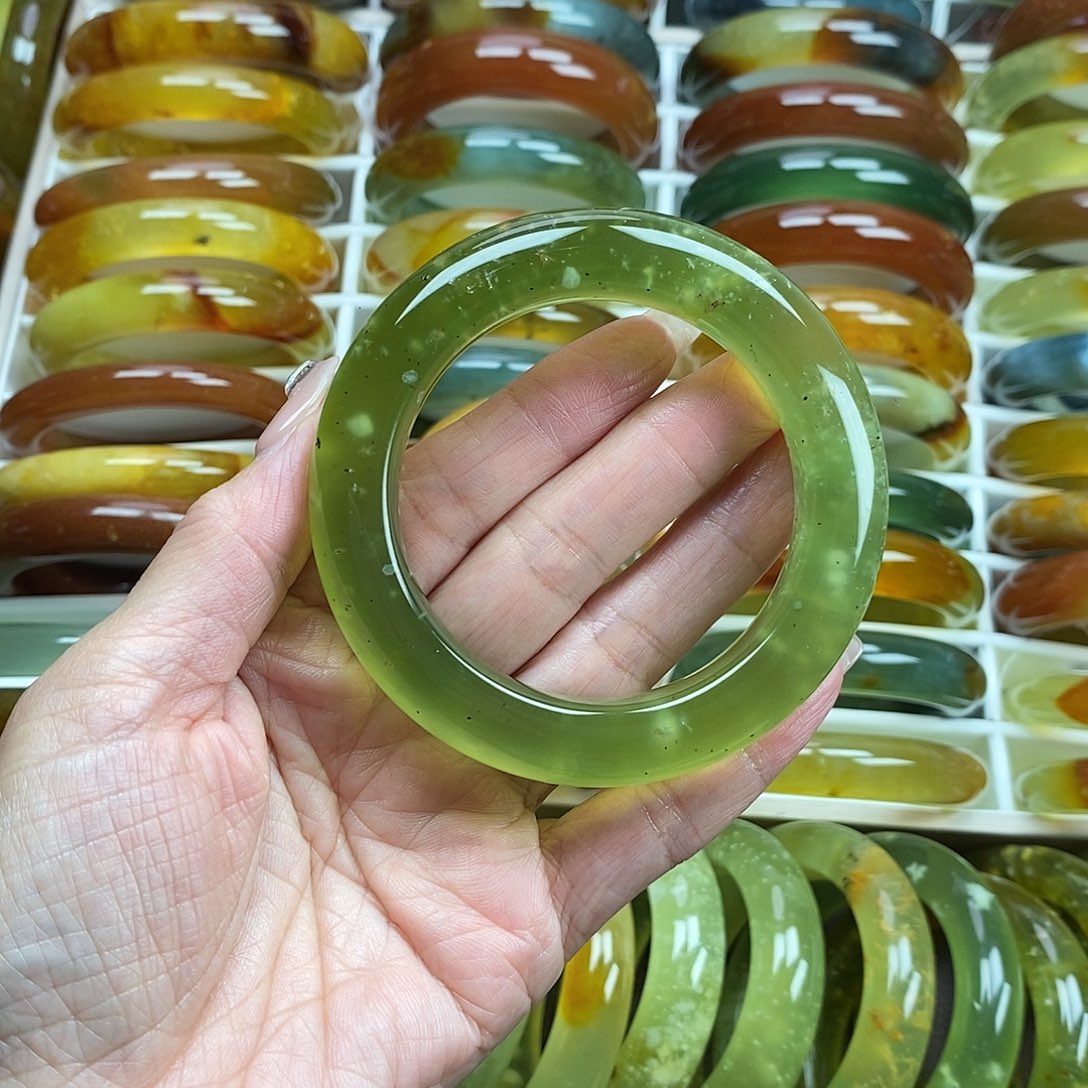 未镶嵌蛇纹石玉手镯56