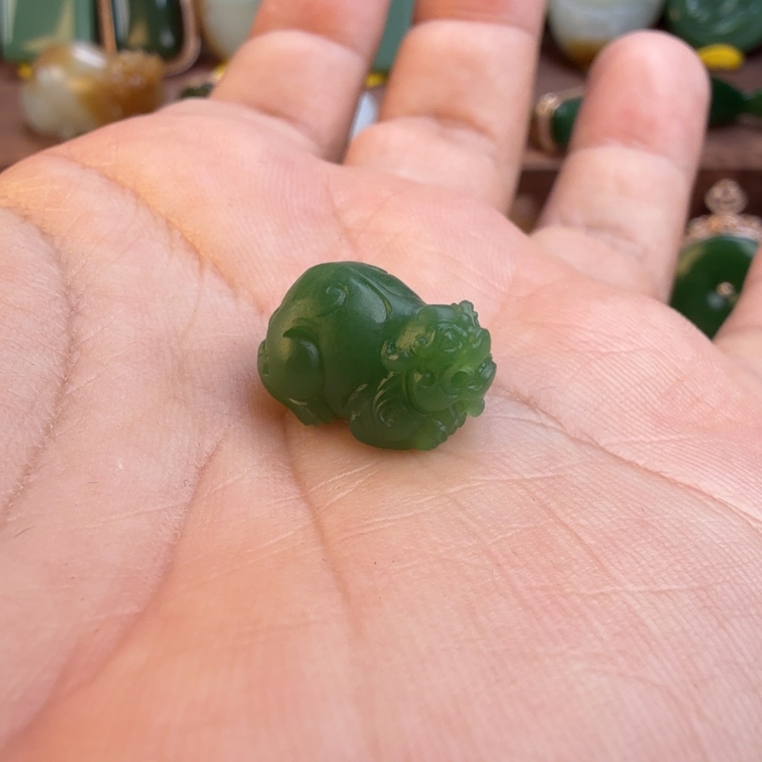 定制和田玉俄罗斯碧玉顶级貔貅未镶嵌?**～