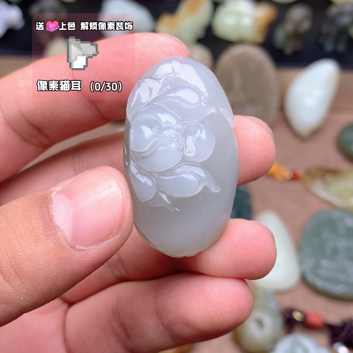 颈饰未镶嵌和田玉（糖玉）
