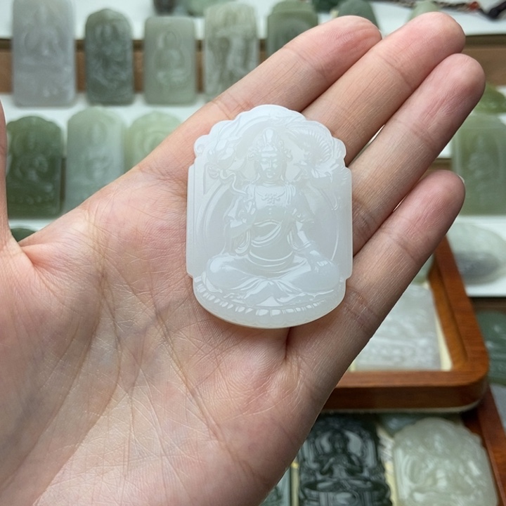 ～***～和田玉未镶嵌颈饰