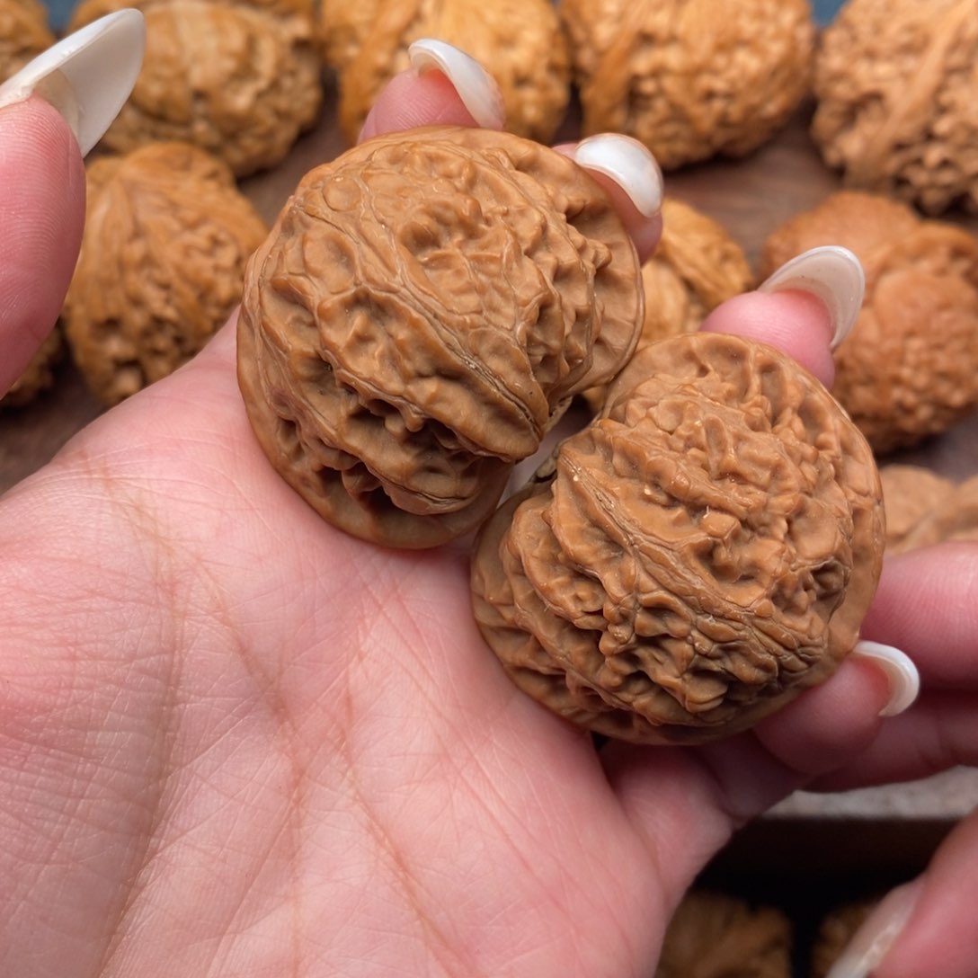 文玩核桃把件呈****D全品宫灯40➕