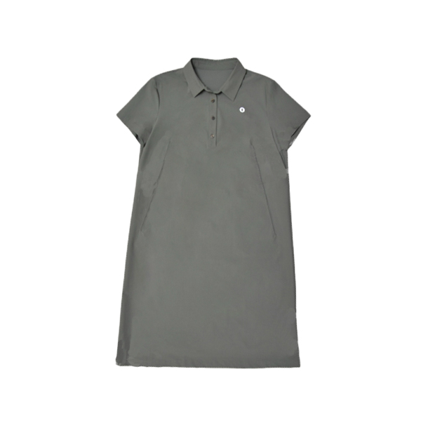 2025C0236【花信】2025早春新款简约清新时尚设计师POLO领连衣裙