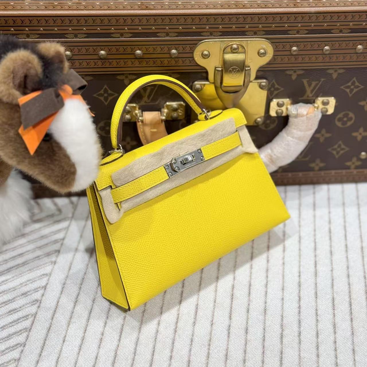 全新未使用 Hermes/爱马仕 贝贝/爱马仕那不勒斯黄kelly二代包