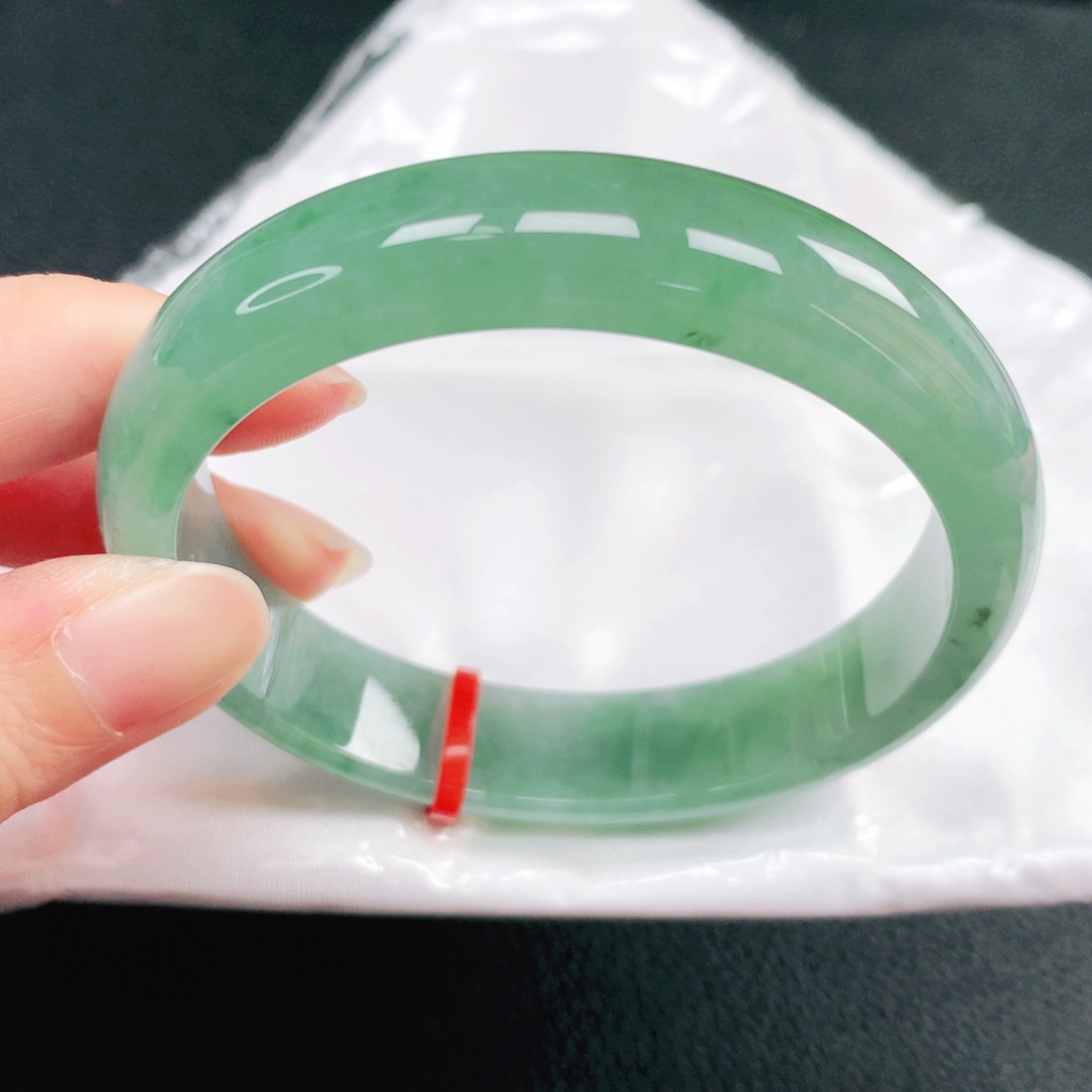 翡翠未镶嵌手镯58圈