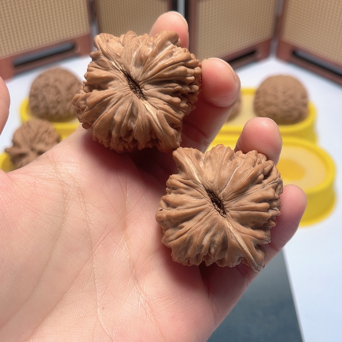 桃核把件45全品四座楼