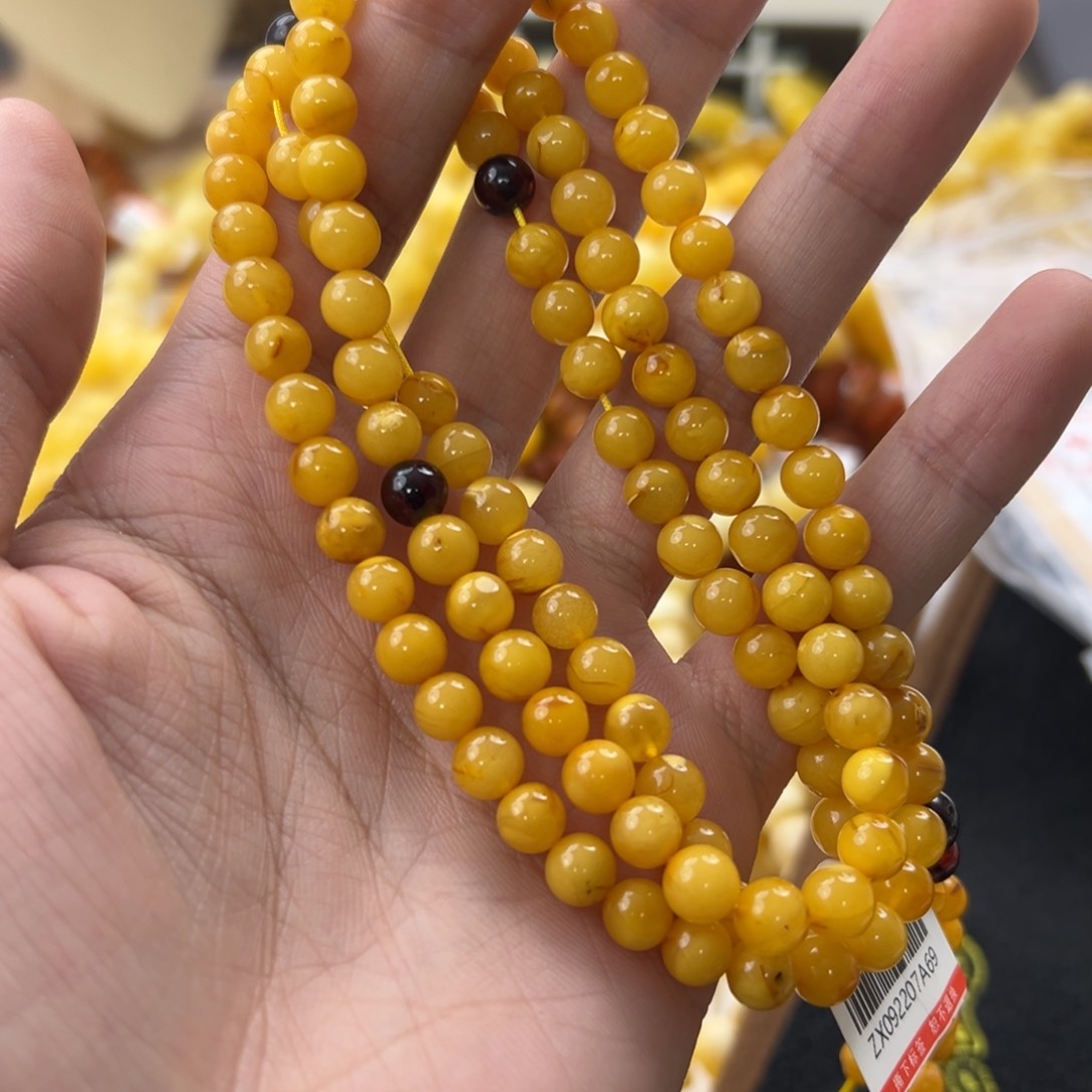 琥珀珠宝奇石未镶嵌