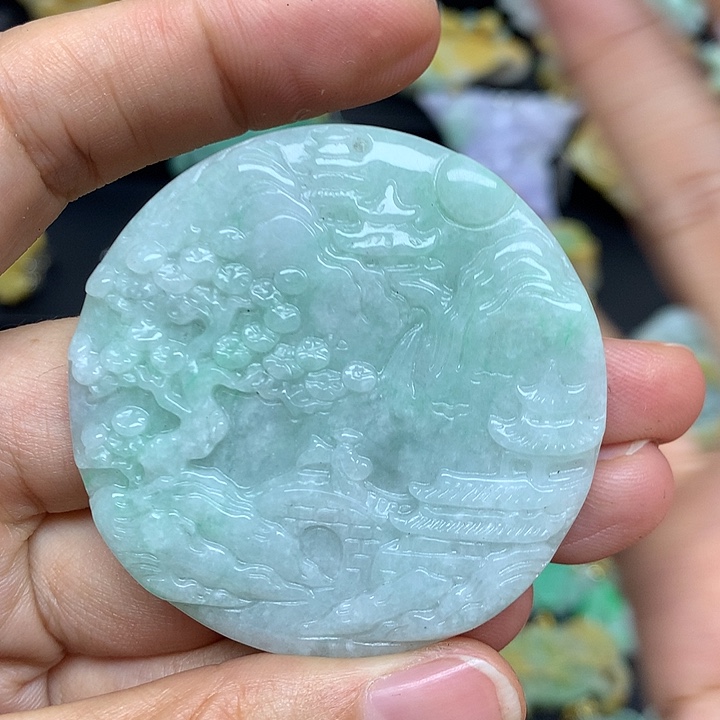 翡翠未镶嵌颈饰翡翠