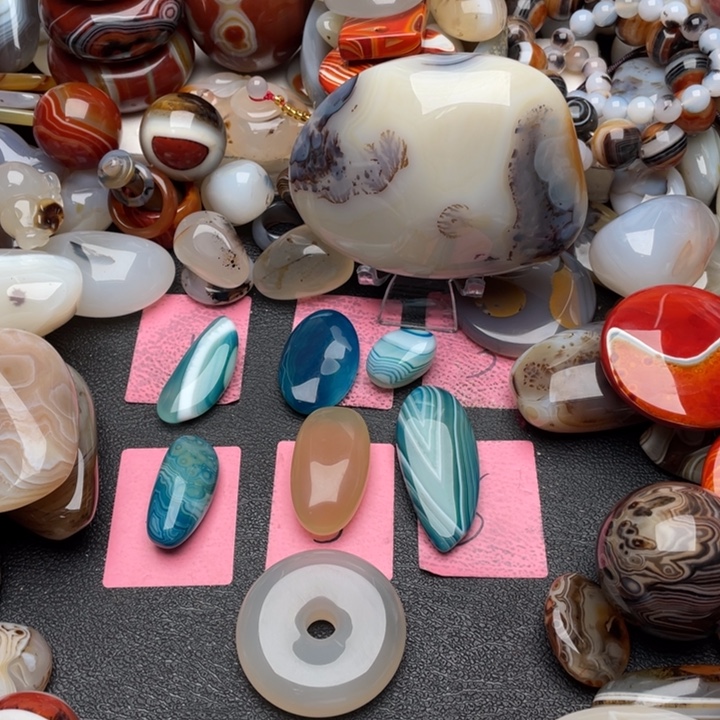 鸡***吃玛瑙/玉髓未镶嵌玉髓马达加斯加玉髓玛瑙