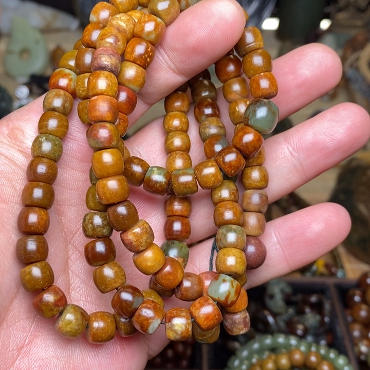 岫岩河磨玉（透闪石质玉）未镶嵌颈饰8×7半皮108