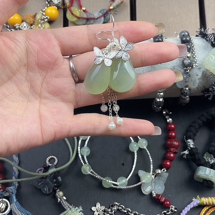 蛇纹石玉合金颈饰