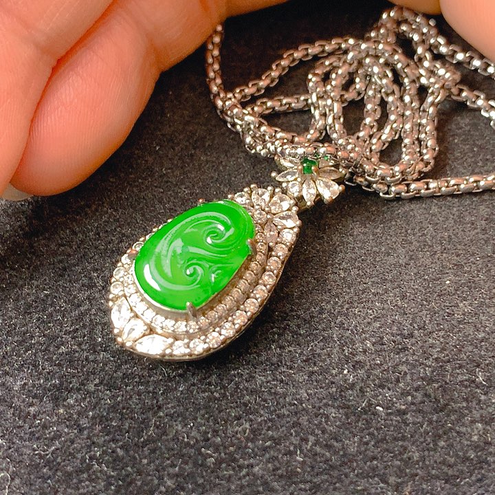 翡翠未镶嵌颈饰翡翠