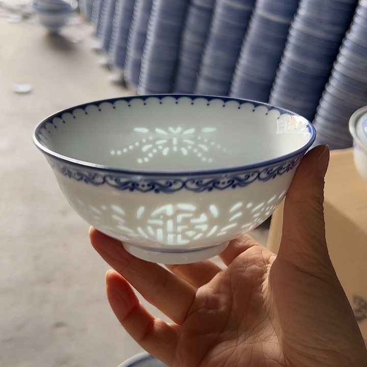 陶青花雕刻5寸饭碗千里江山