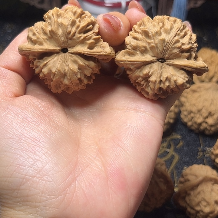 文玩核桃把件万***空45官帽