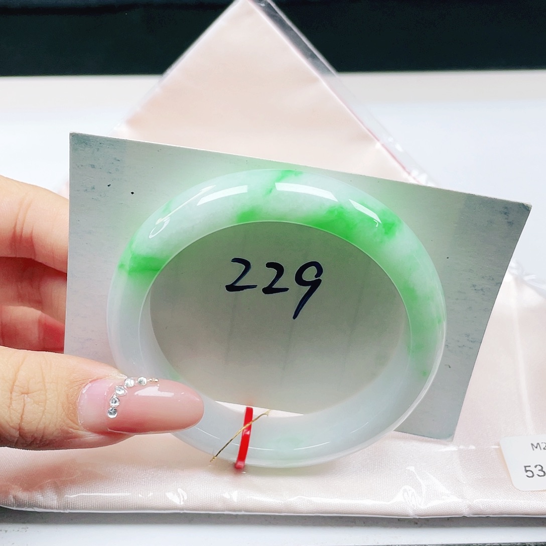 翡翠未镶嵌手镯 正圈53+