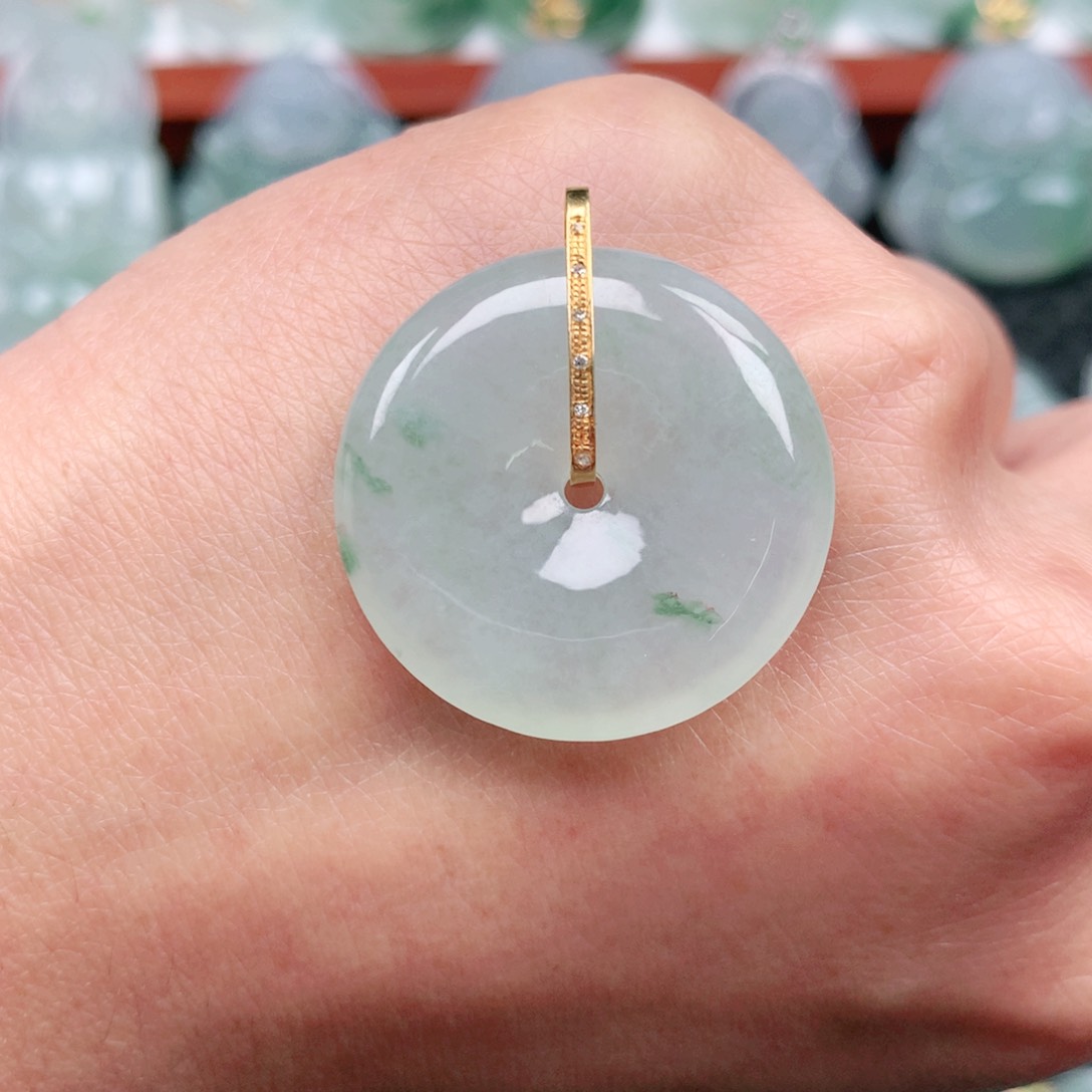 翡翠吊坠(不含链)18K金镶嵌