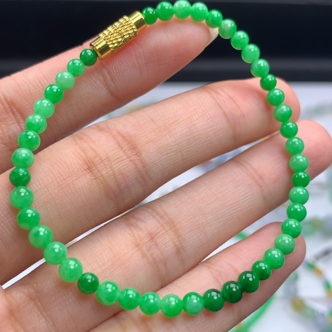 翡翠手链未镶嵌卡